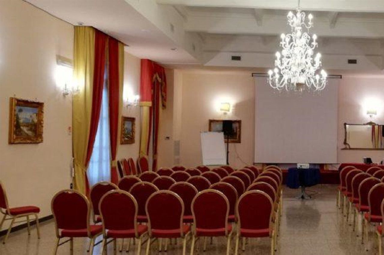 Grand Hotel Capodimonte نابولي المظهر الخارجي الصورة